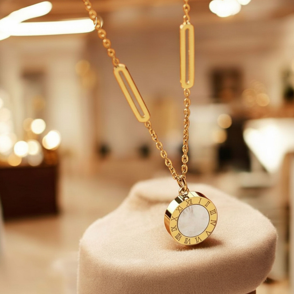 Цепь с двухсторонней подвеской "Черный агат и белый перламутр, круг" из ювелирной стали с золотым покрытием 750 пробы фото-3 Цепь с двухсторонней подвеской "Черный агат и белый перламутр, круг" из ювелирной стали с золотым покрытием 750 пробы фото-3